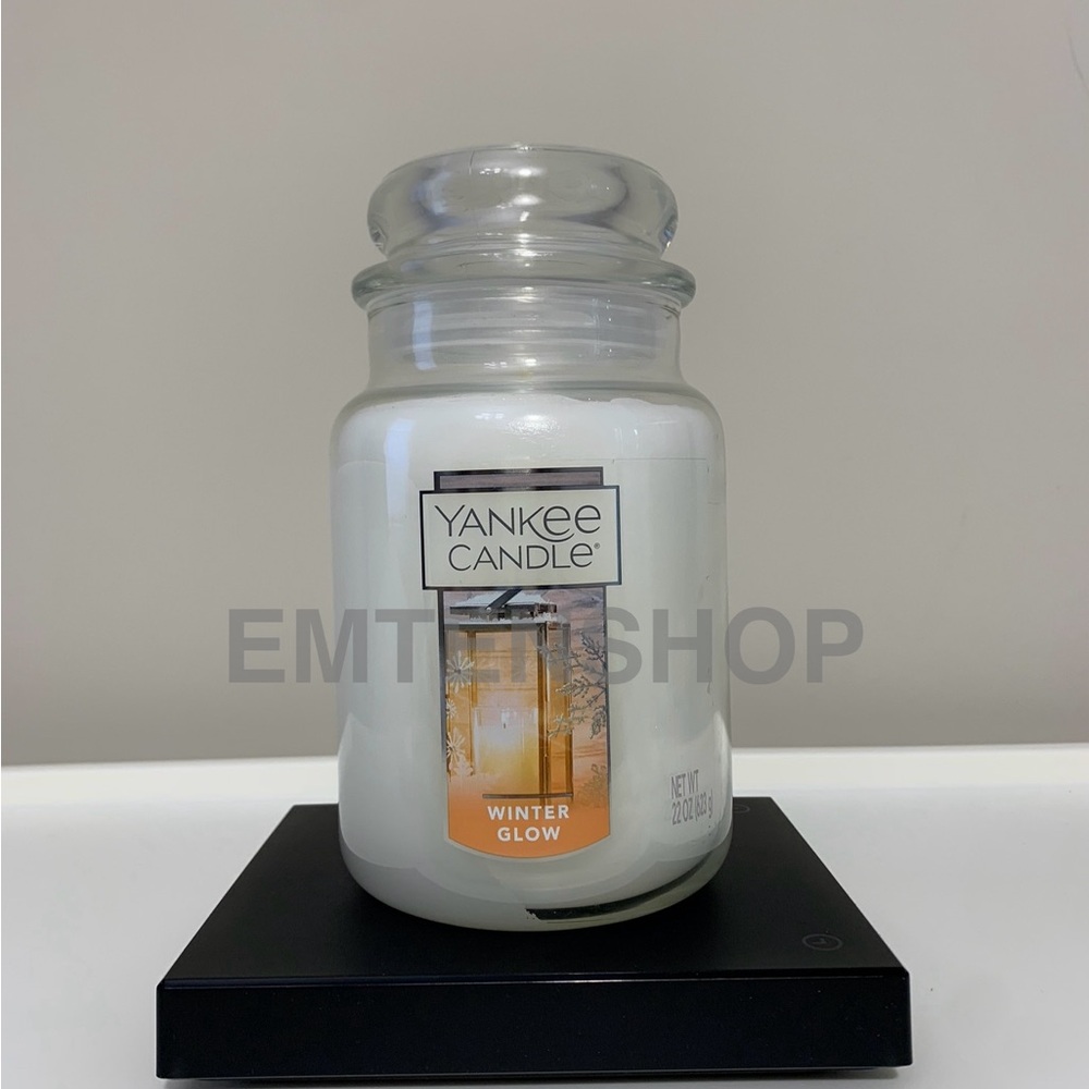 Yankee Candle Winter Glow 1-Wick Large Jar Candle 22 oz New, Retired Scent